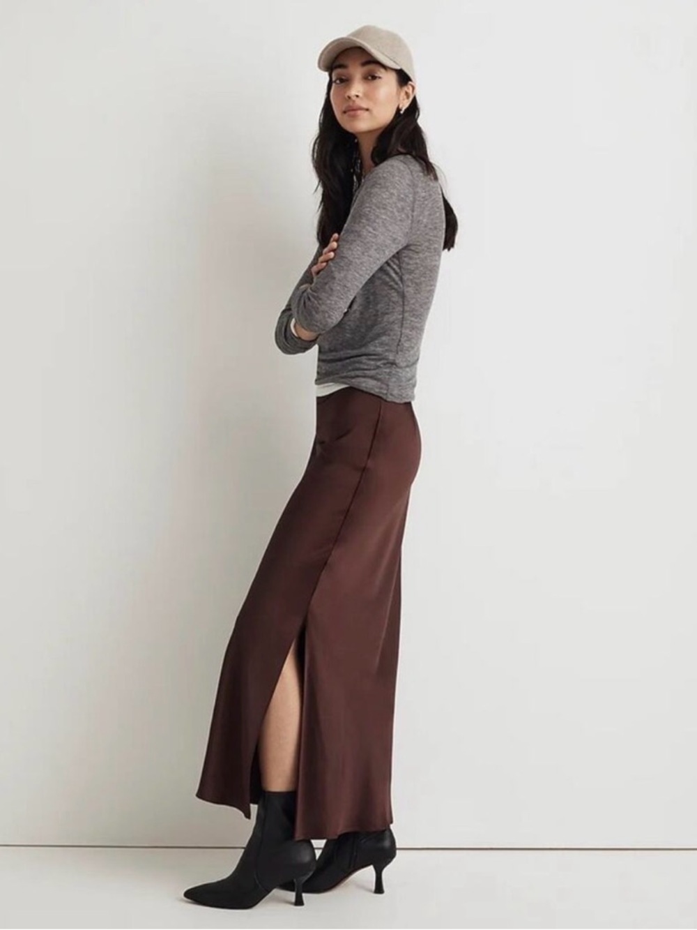 Madewell Satin Maxi Slip Skirt in Cherry Wood, Size 10 - Picture 3 of 13